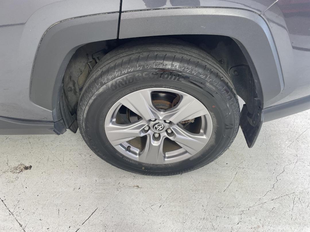 Photo '11' of Toyota Rav4