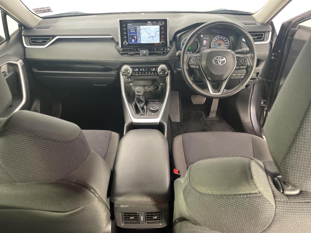 Photo '18' of Toyota Rav4