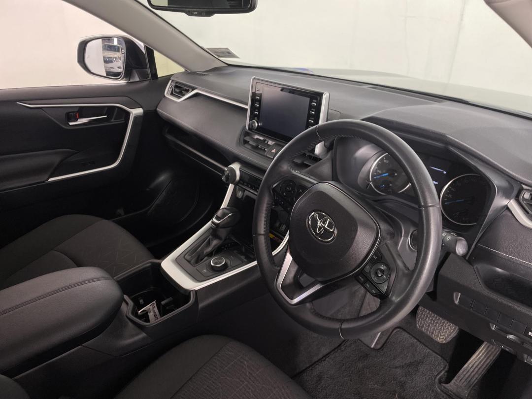 Photo '16' of Toyota Rav4 Photo '16' of Toyota Rav4