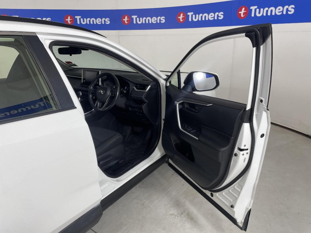 Photo '15' of Toyota Rav4 Photo '15' of Toyota Rav4