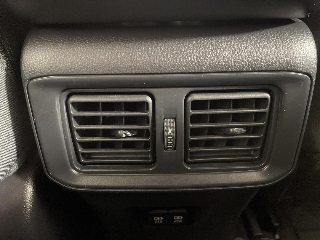 Photo '24' of Toyota Rav4 Photo '24' of Toyota Rav4