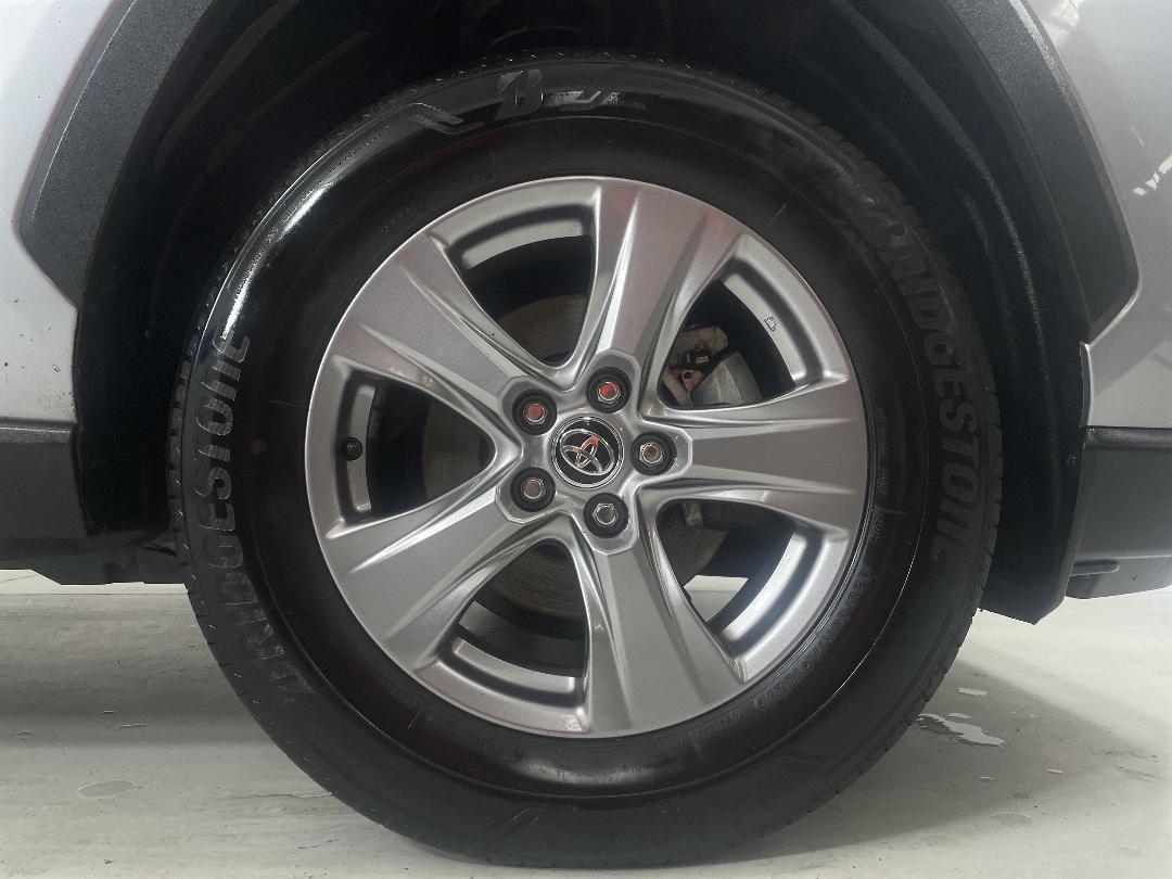 Photo '9' of Toyota Rav4