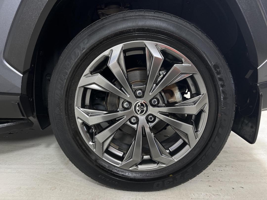 Photo '11' of Toyota Rav4