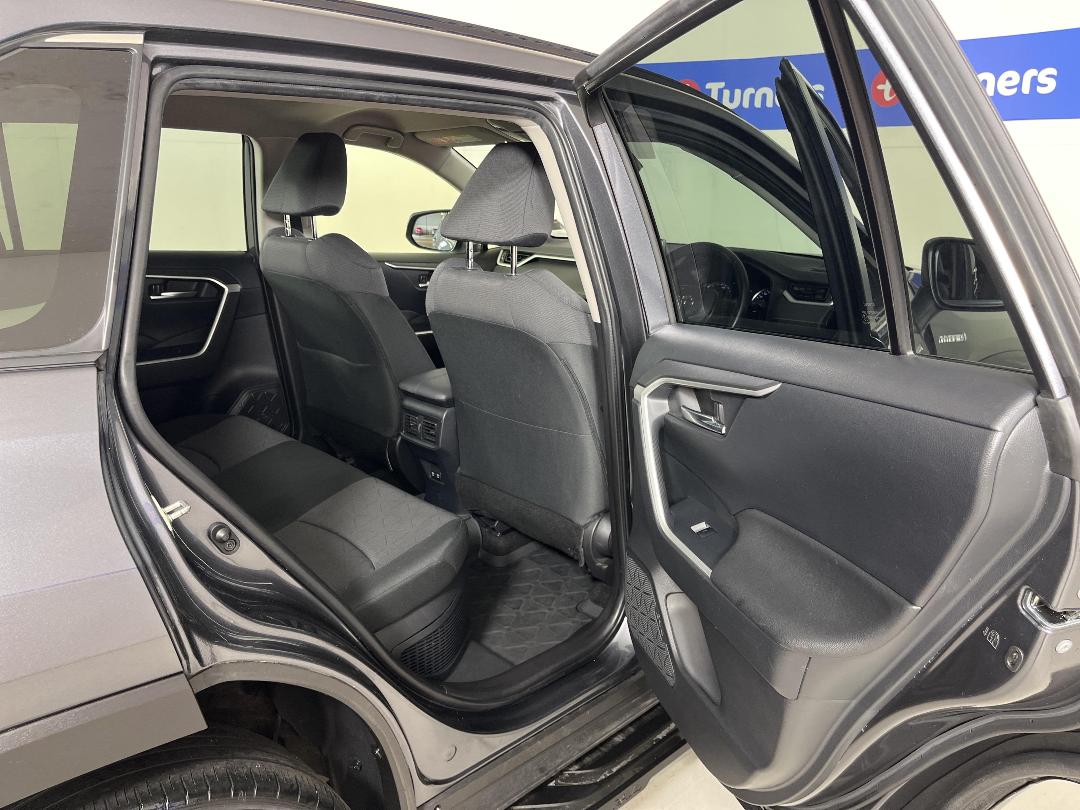 Photo '19' of Toyota Rav4