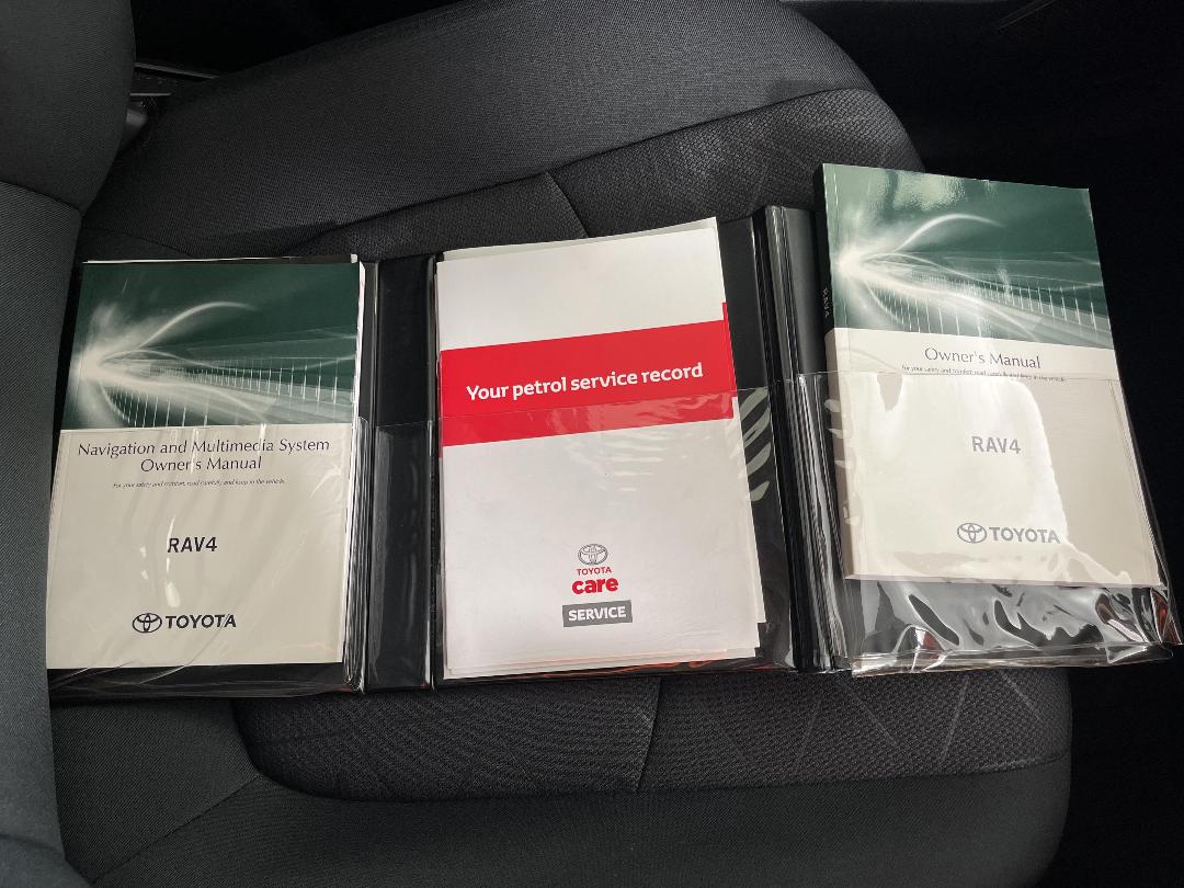 Photo '28' of Toyota Rav4