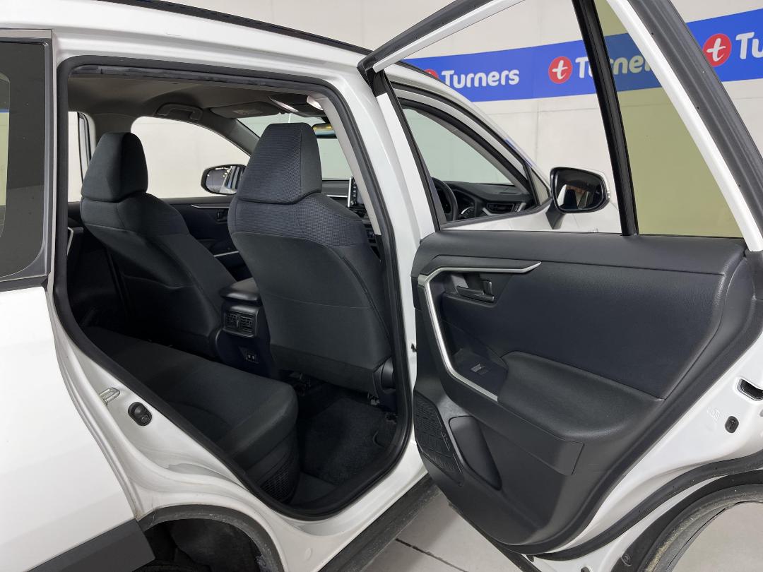 Photo '19' of Toyota Rav4