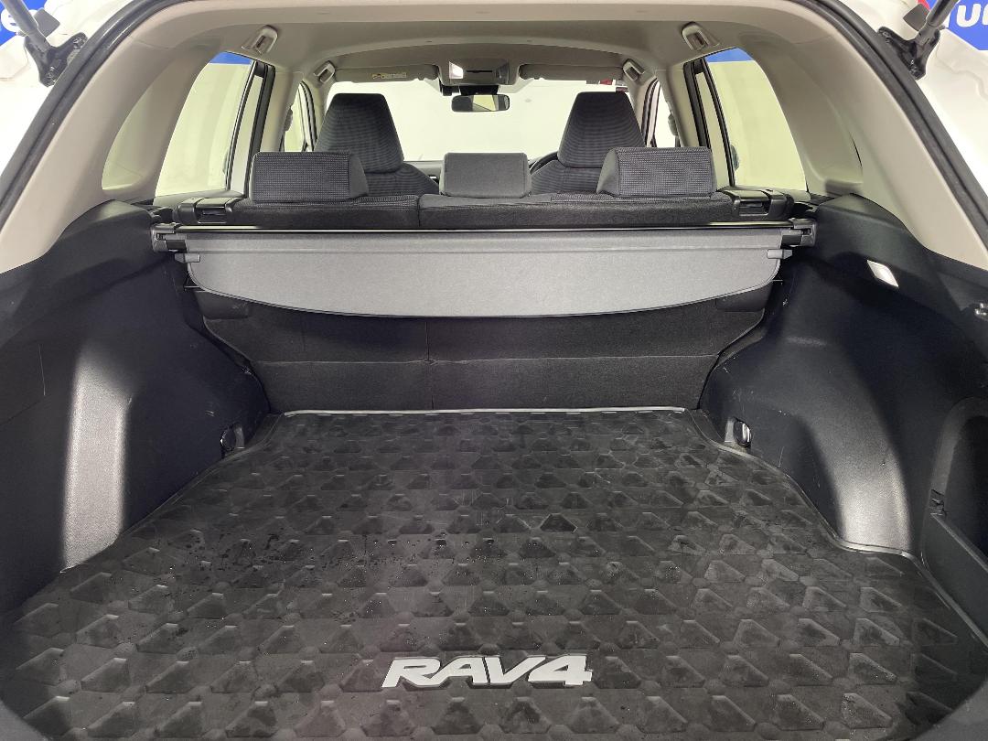 Photo '14' of Toyota Rav4