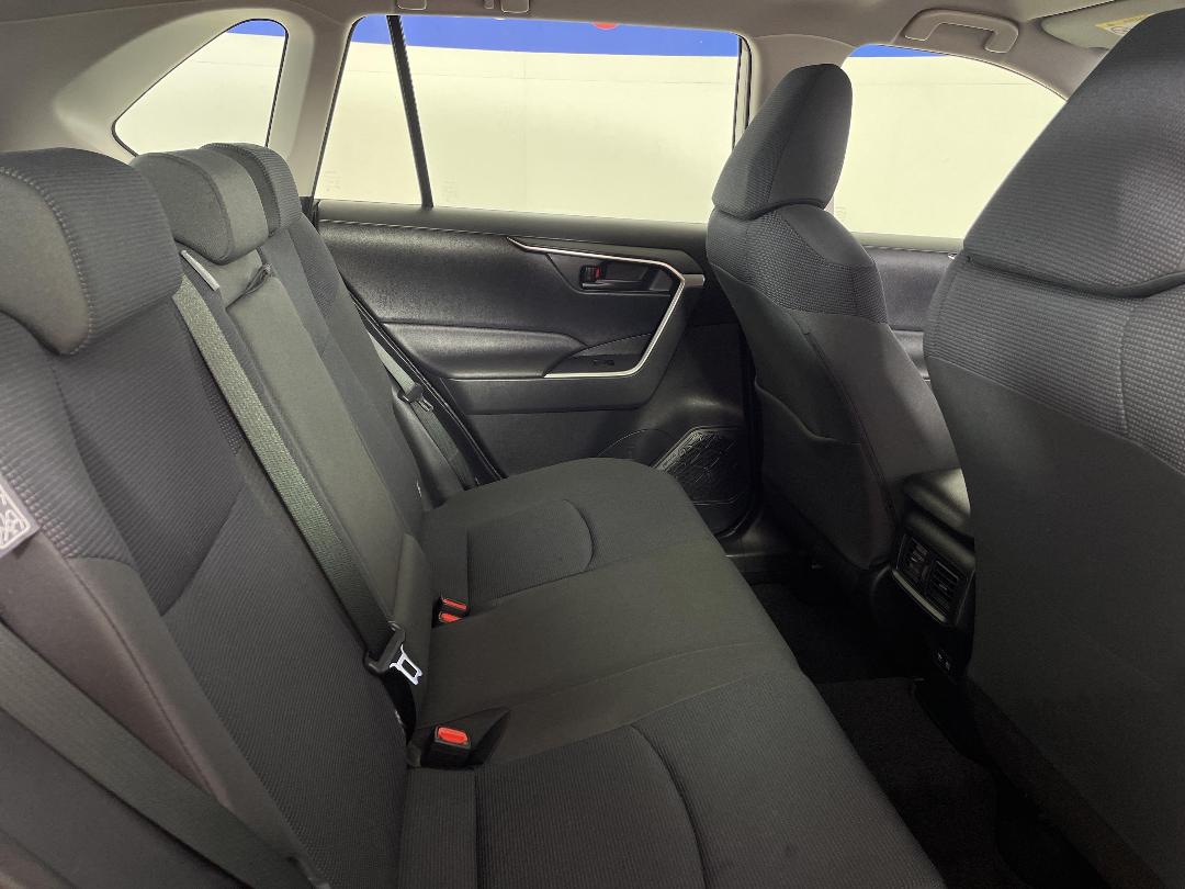 Photo '20' of Toyota Rav4