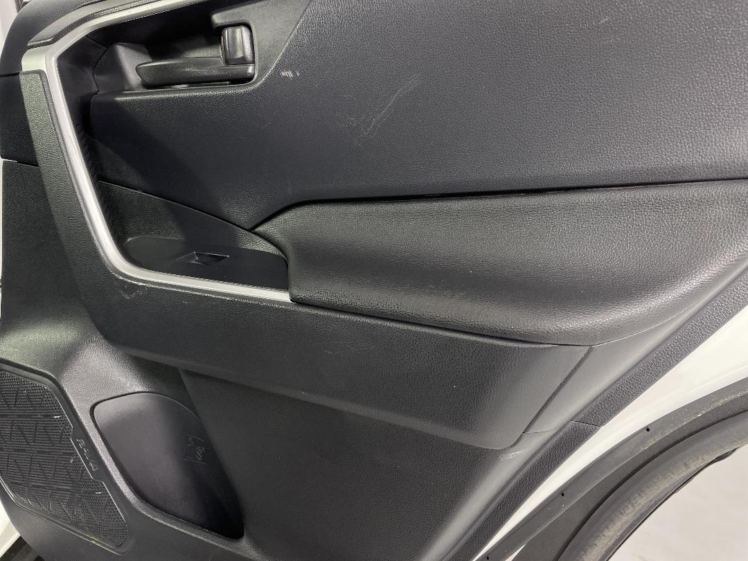 Photo '19' of Toyota Rav4