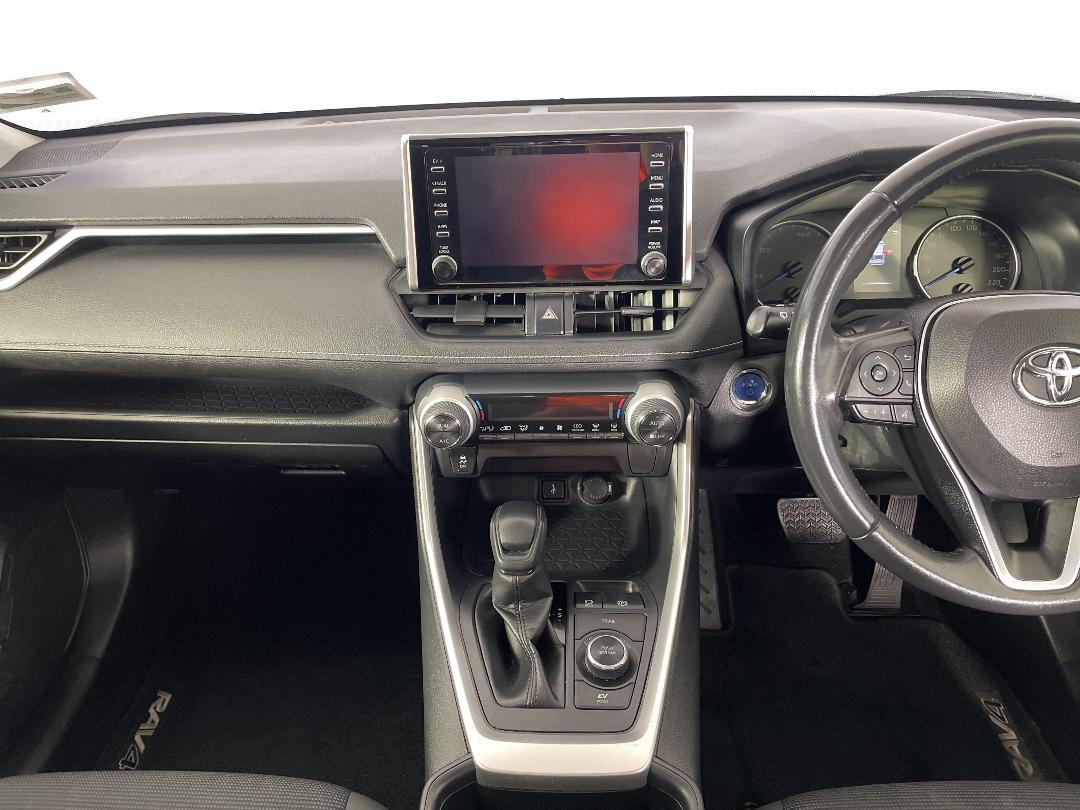 Photo '18' of Toyota Rav4