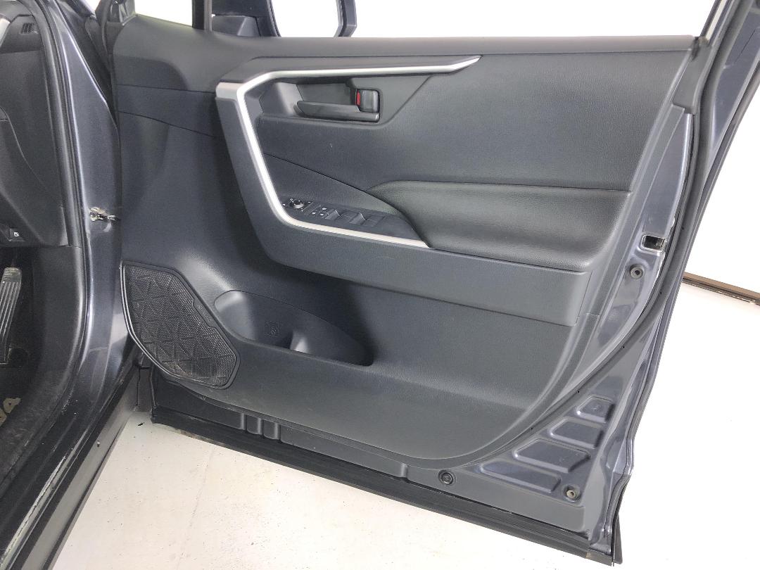 Photo '15' of Toyota Rav4