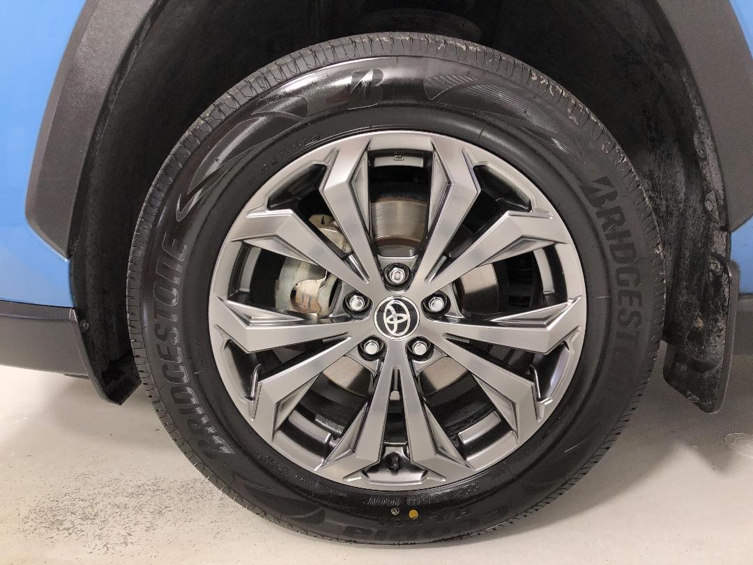 Photo '10' of Toyota Rav4