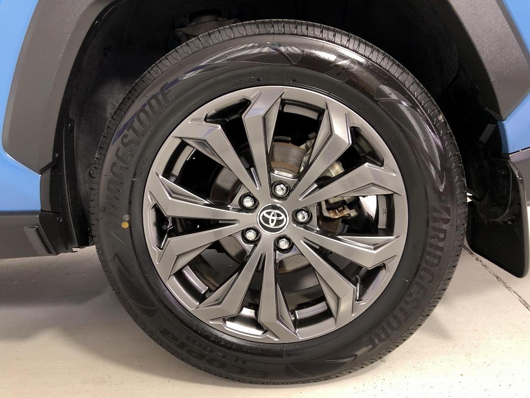 Photo '11' of Toyota Rav4