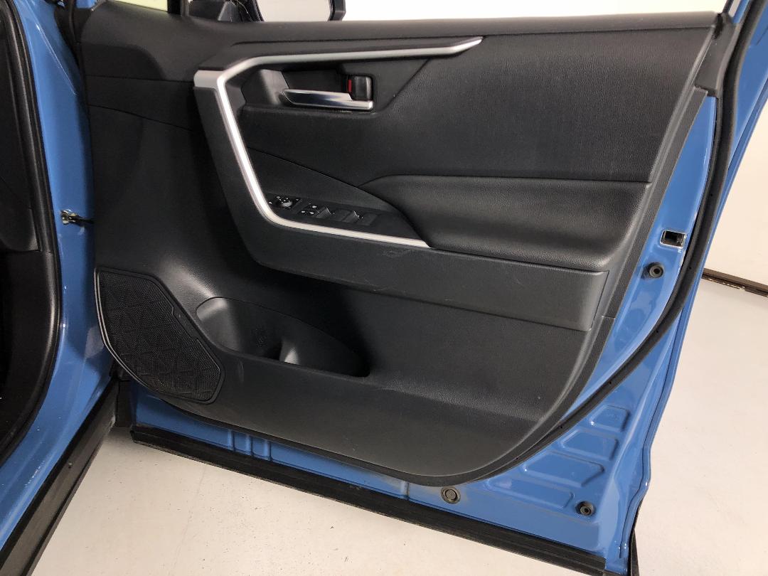 Photo '15' of Toyota Rav4