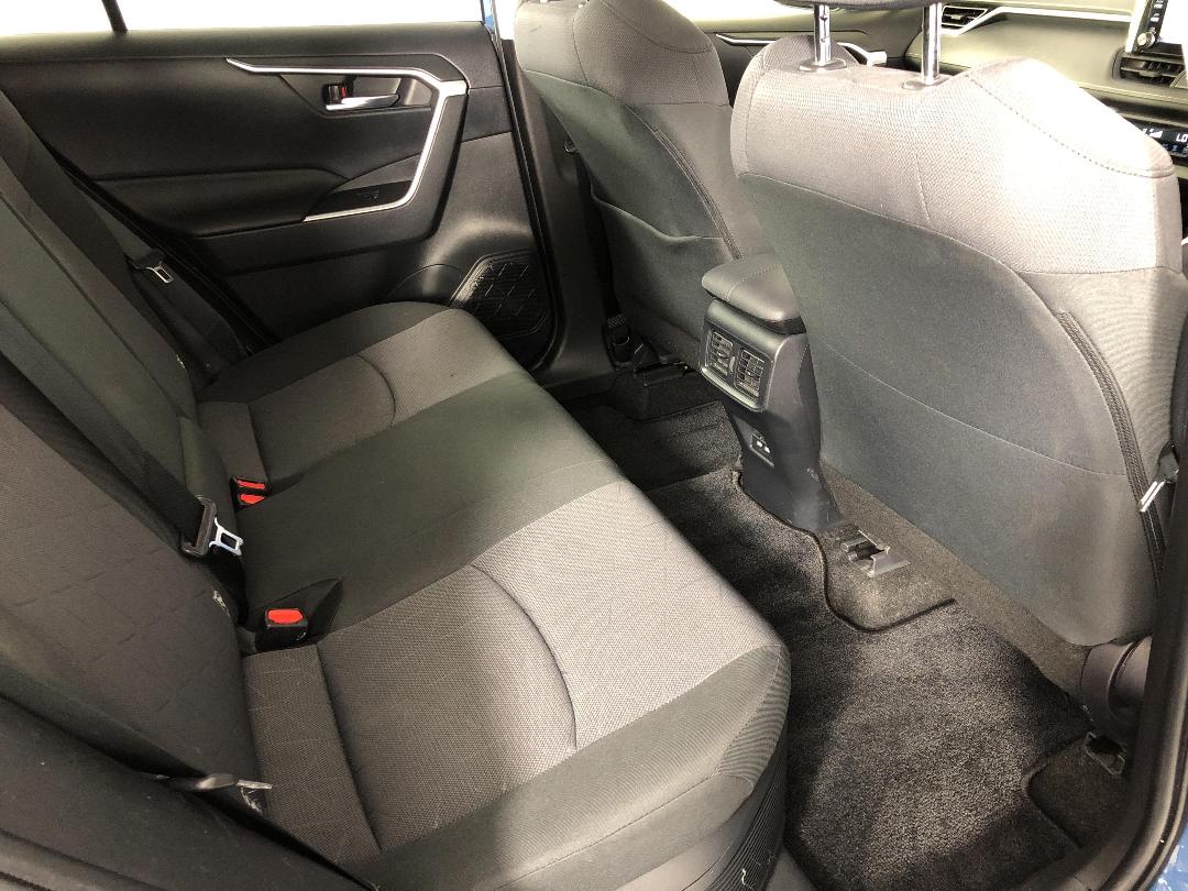 Photo '20' of Toyota Rav4