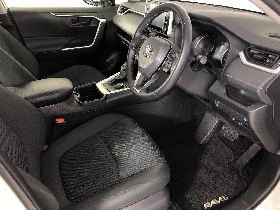 Photo '16' of Toyota Rav4