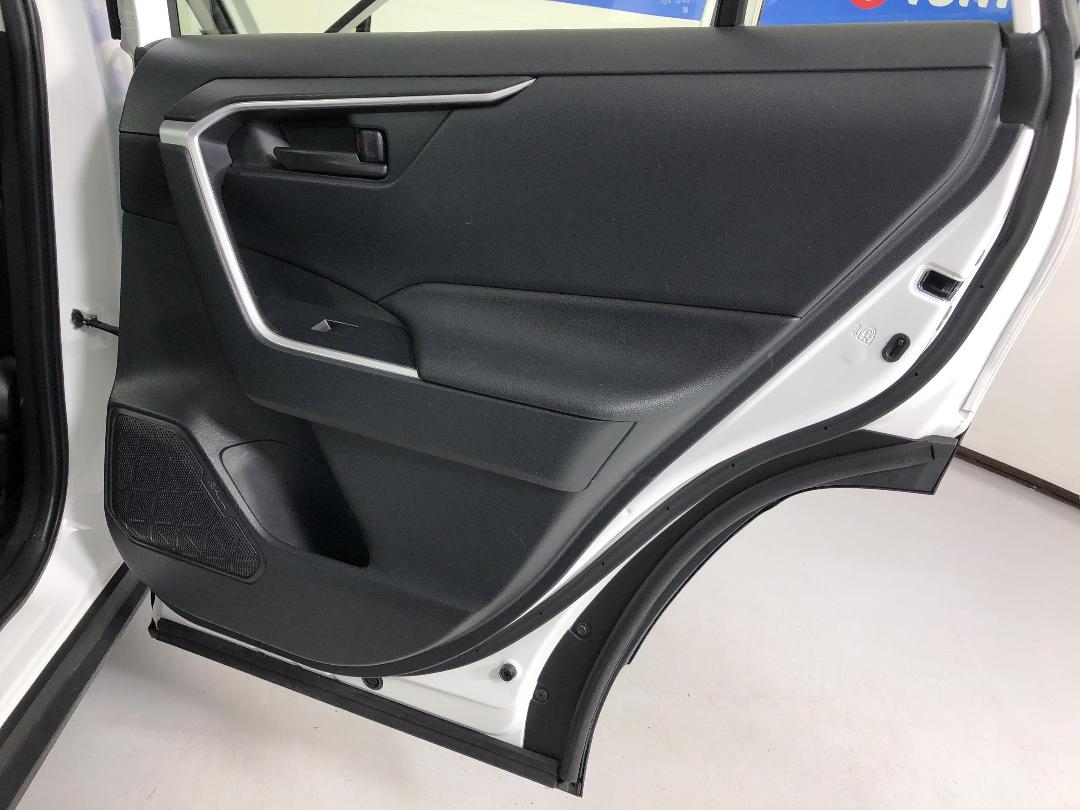 Photo '19' of Toyota Rav4