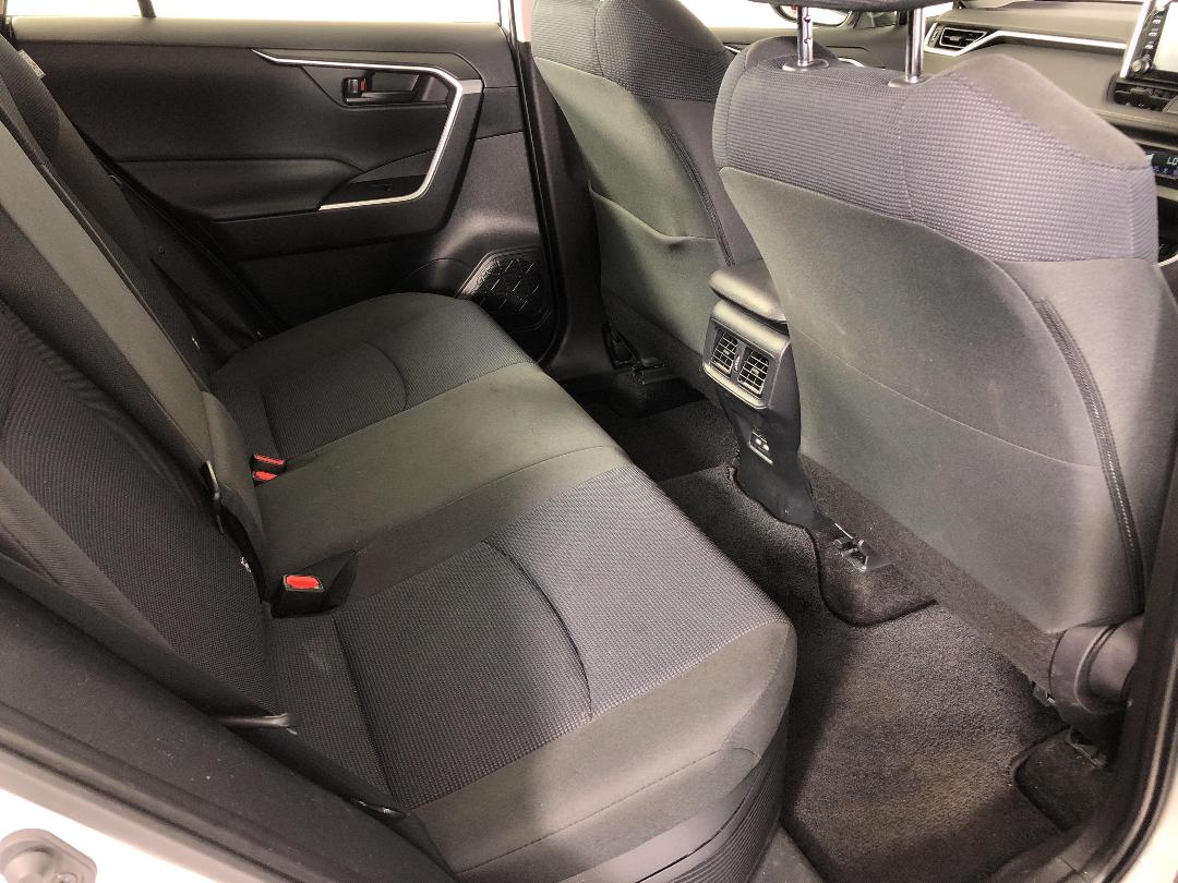 Photo '20' of Toyota Rav4