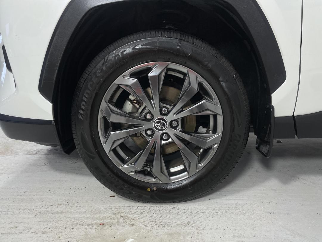 Photo '10' of Toyota Rav4