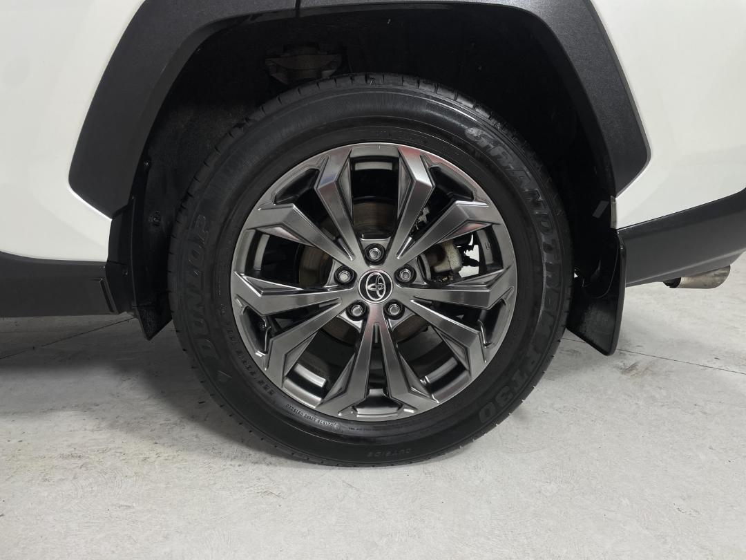 Photo '11' of Toyota Rav4