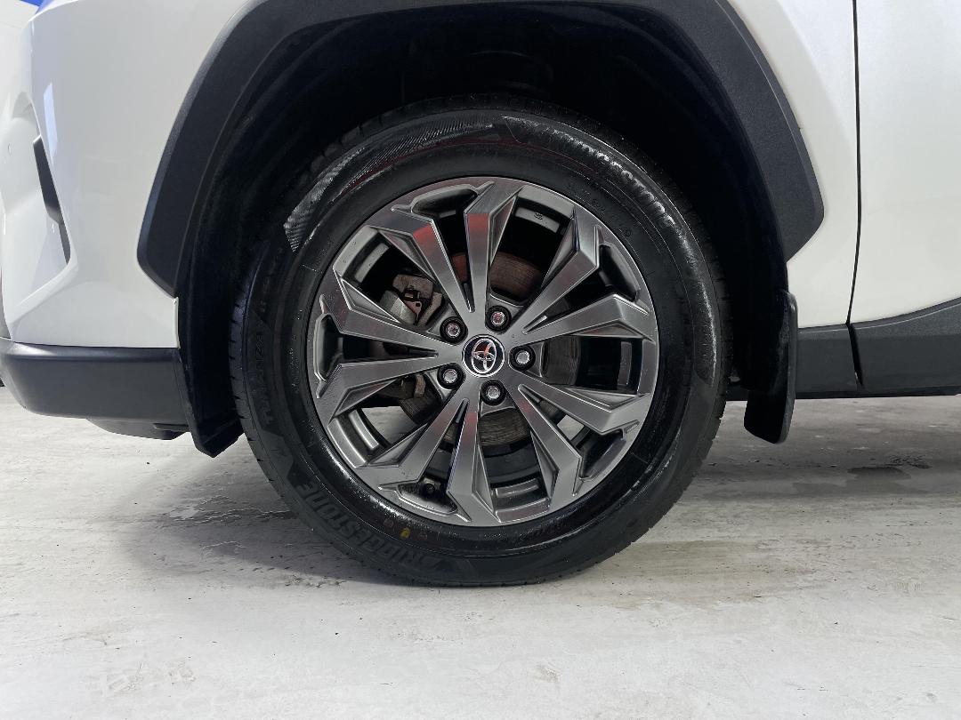 Photo '10' of Toyota Rav4