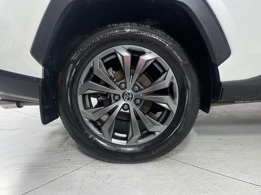 Photo '12' of Toyota Rav4