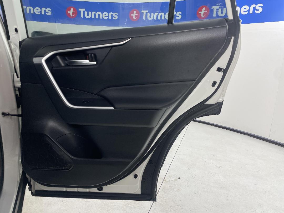 Photo '19' of Toyota Rav4