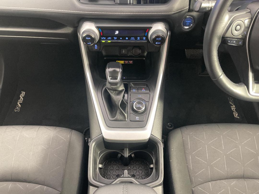 Photo '18' of Toyota Rav4