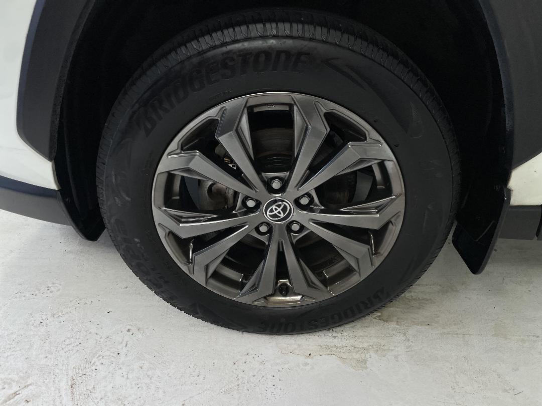 Photo '10' of Toyota Rav4