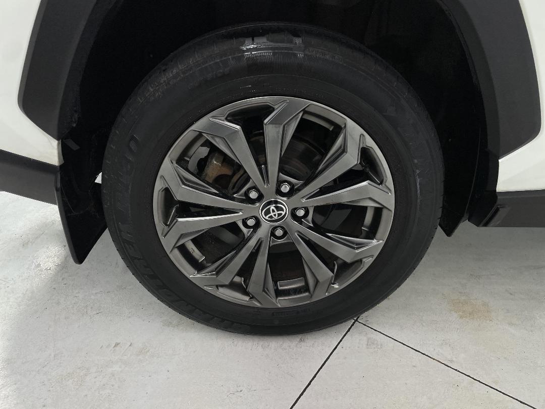 Photo '12' of Toyota Rav4