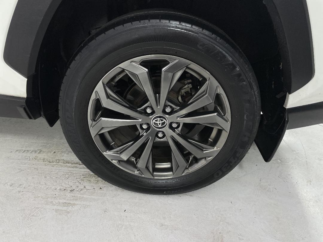 Photo '11' of Toyota Rav4