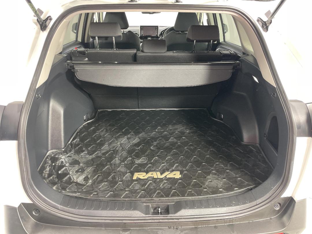 Photo '14' of Toyota Rav4