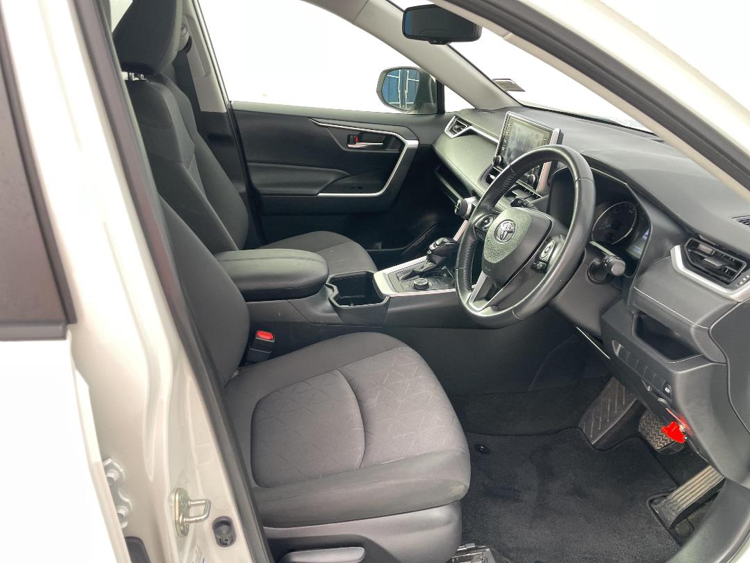 Photo '16' of Toyota Rav4