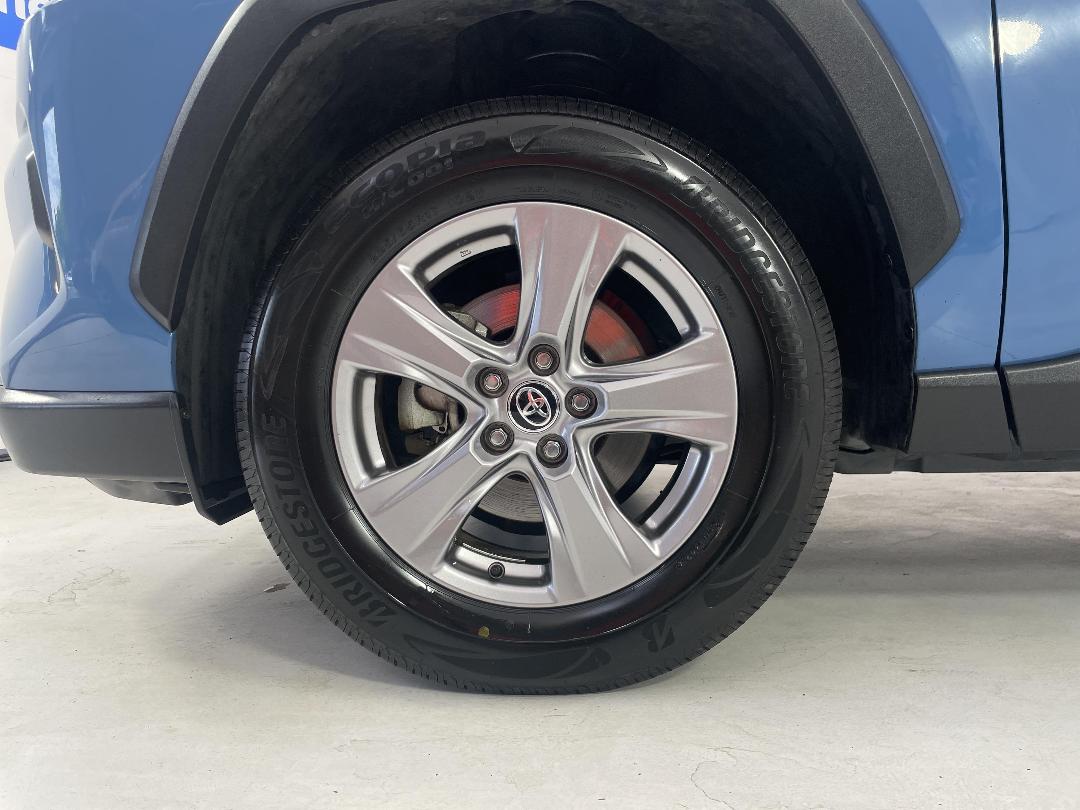 Photo '10' of Toyota Rav4