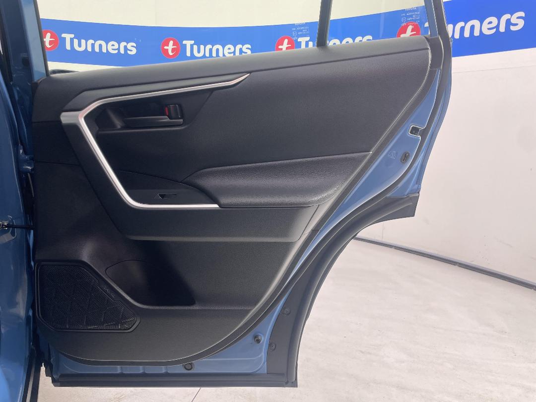 Photo '19' of Toyota Rav4