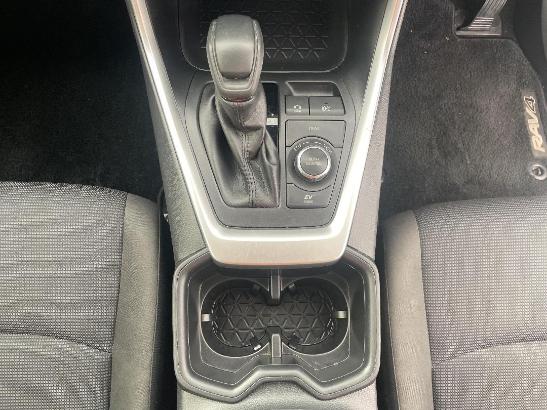 Photo '18' of Toyota Rav4