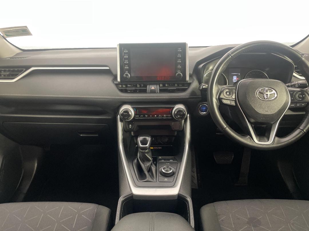 Photo '17' of Toyota Rav4