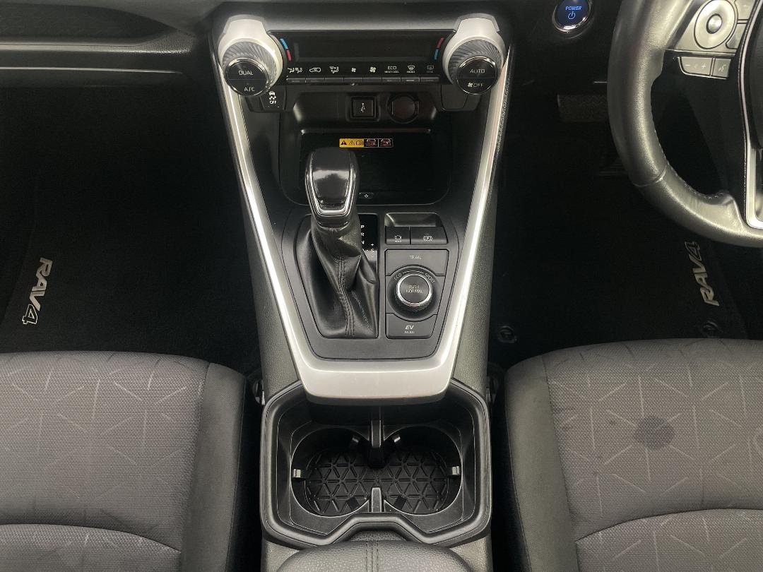 Photo '18' of Toyota Rav4