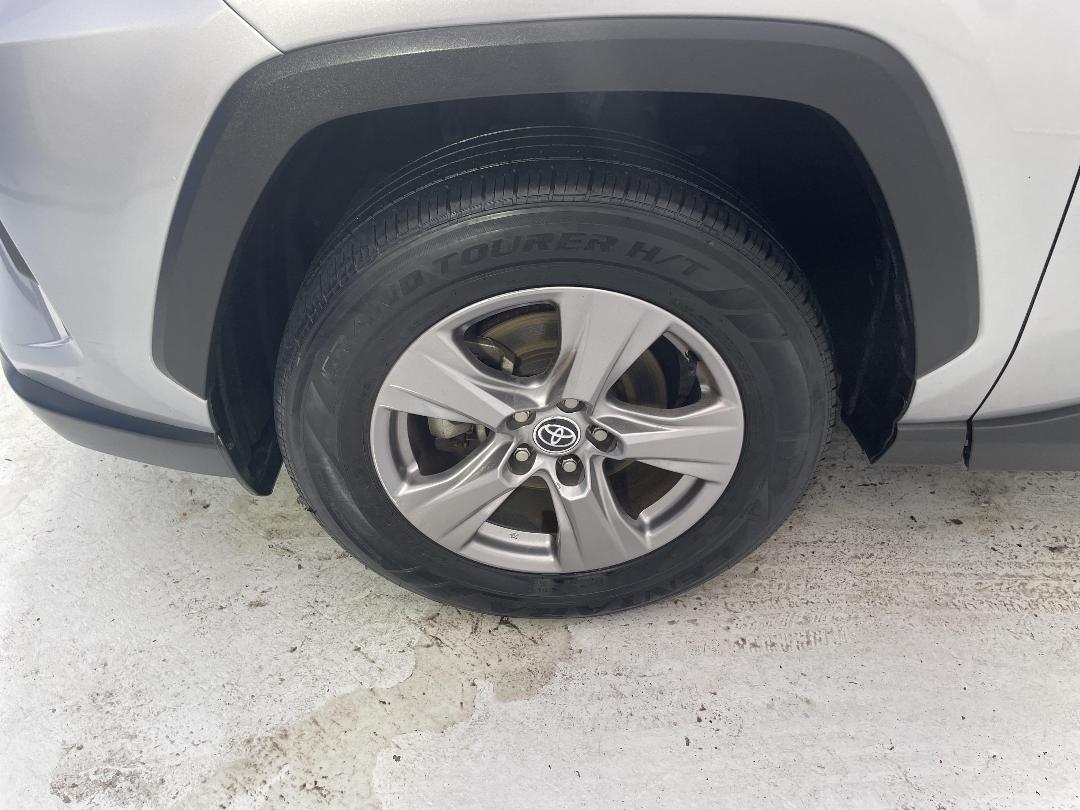 Photo '10' of Toyota Rav4