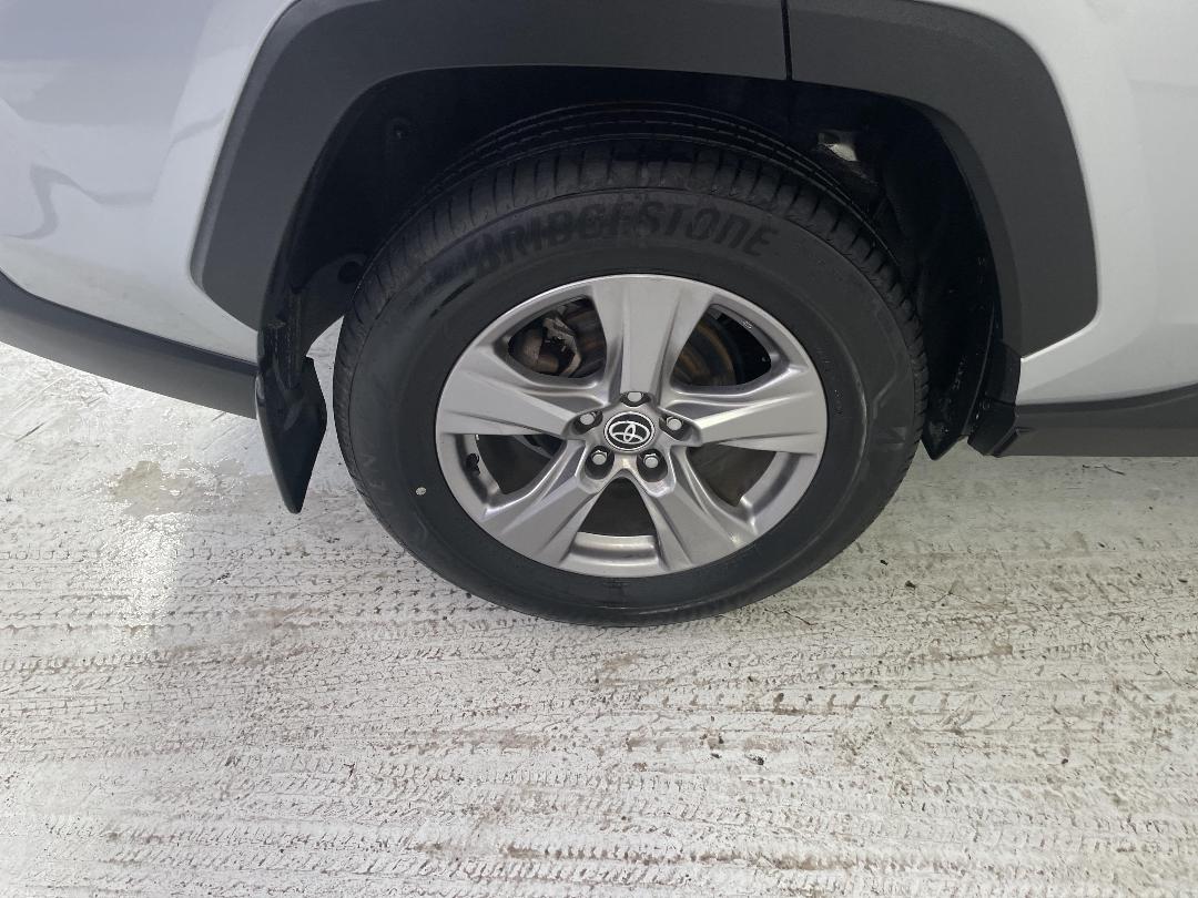 Photo '12' of Toyota Rav4