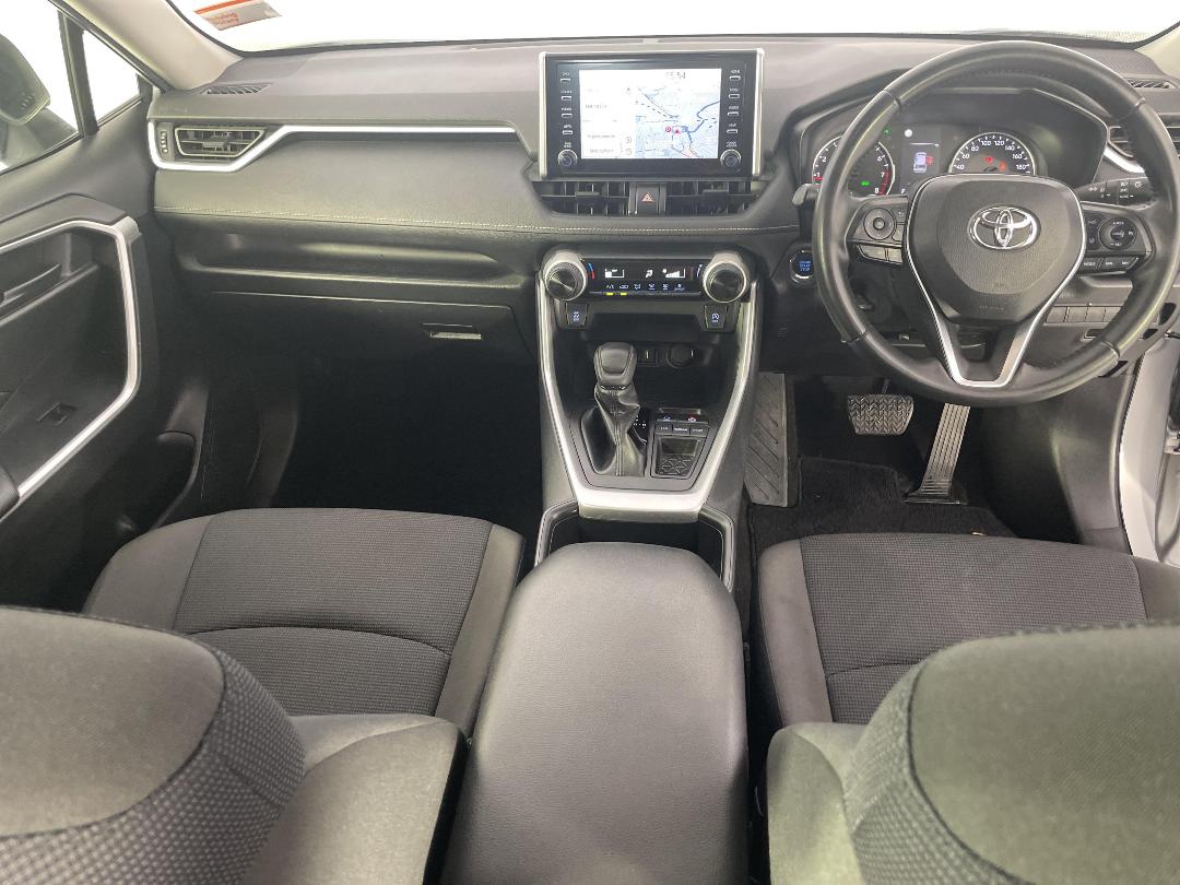 Photo '17' of Toyota Rav4