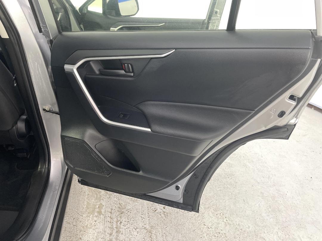 Photo '19' of Toyota Rav4