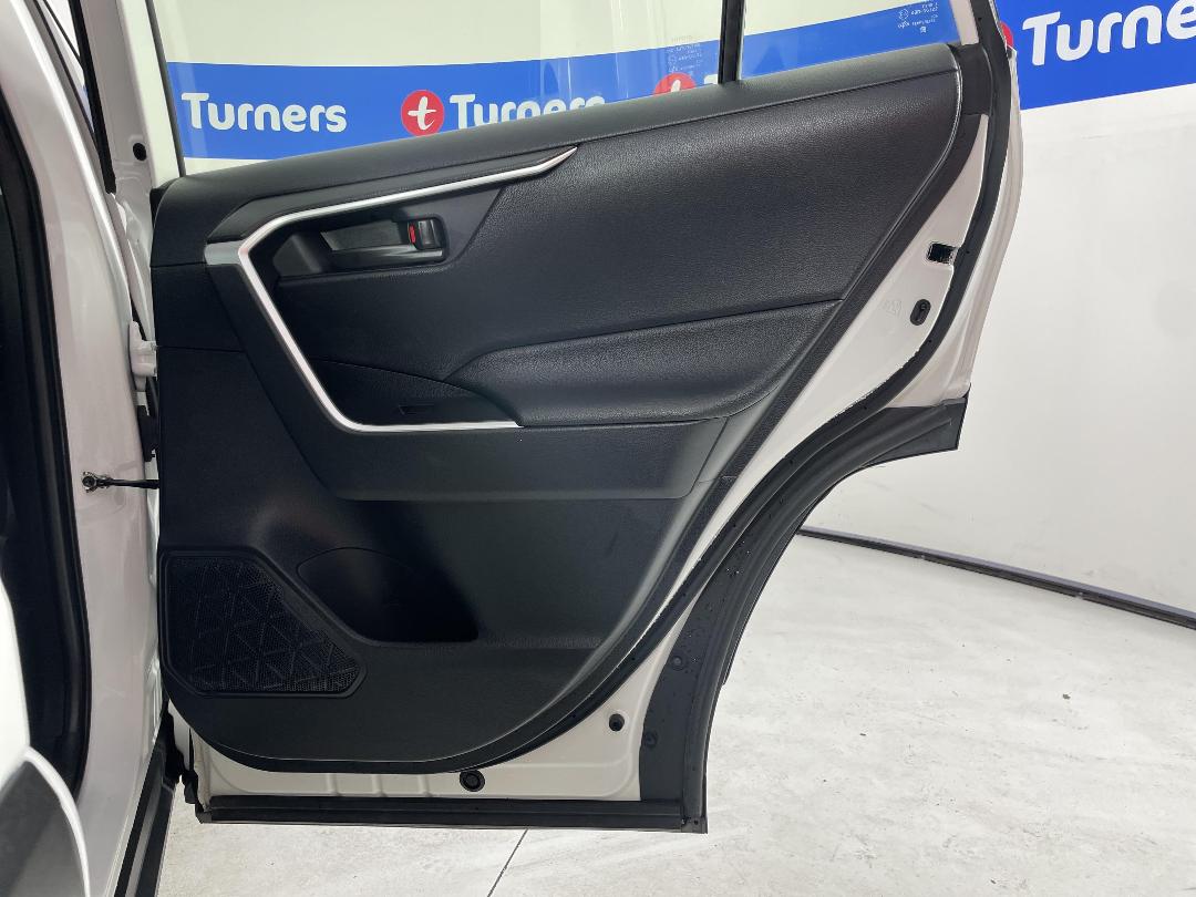 Photo '19' of Toyota Rav4