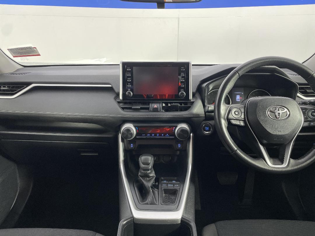 Photo '17' of Toyota Rav4