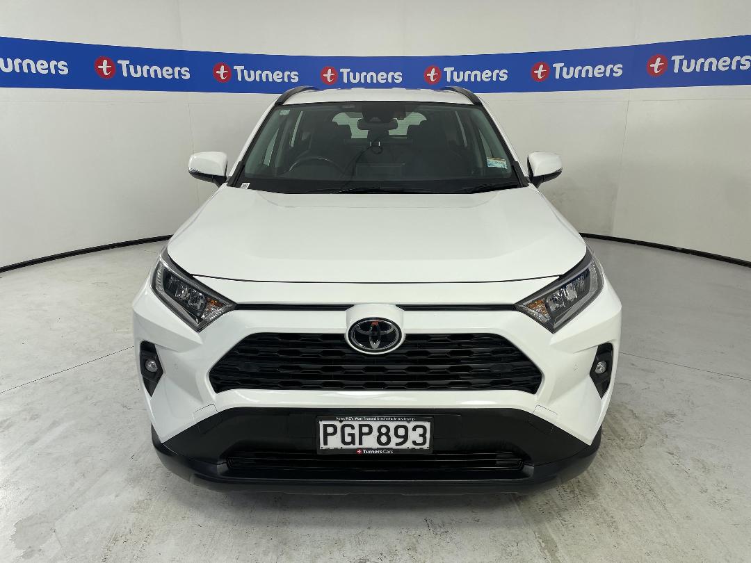 Photo '2' of Toyota Rav4