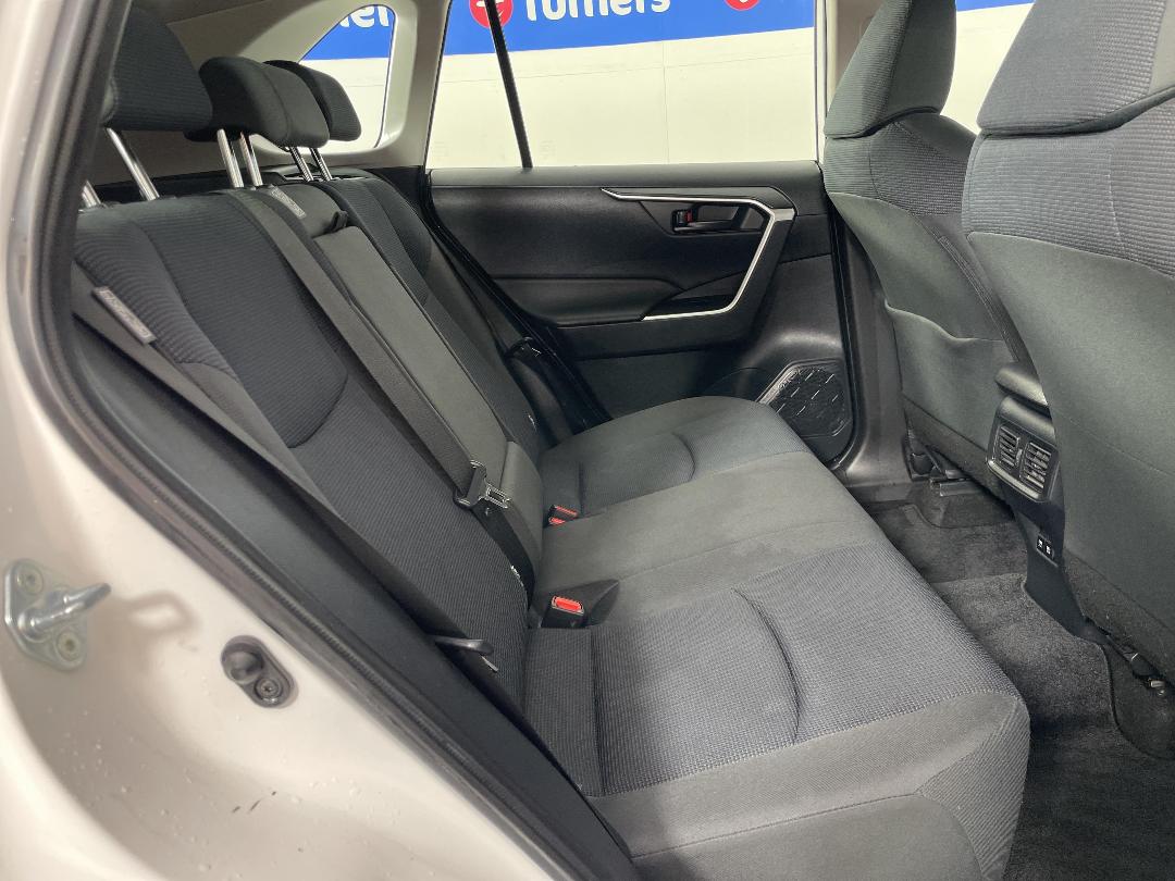 Photo '20' of Toyota Rav4