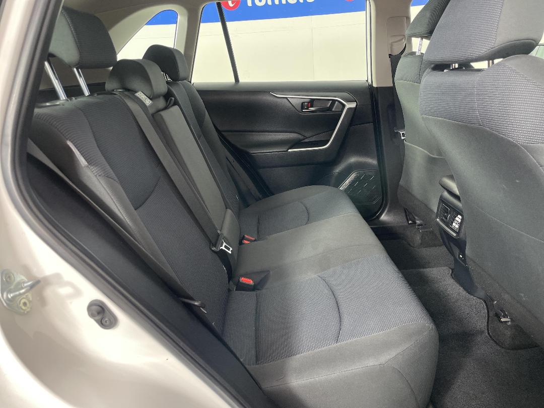 Photo '20' of Toyota Rav4