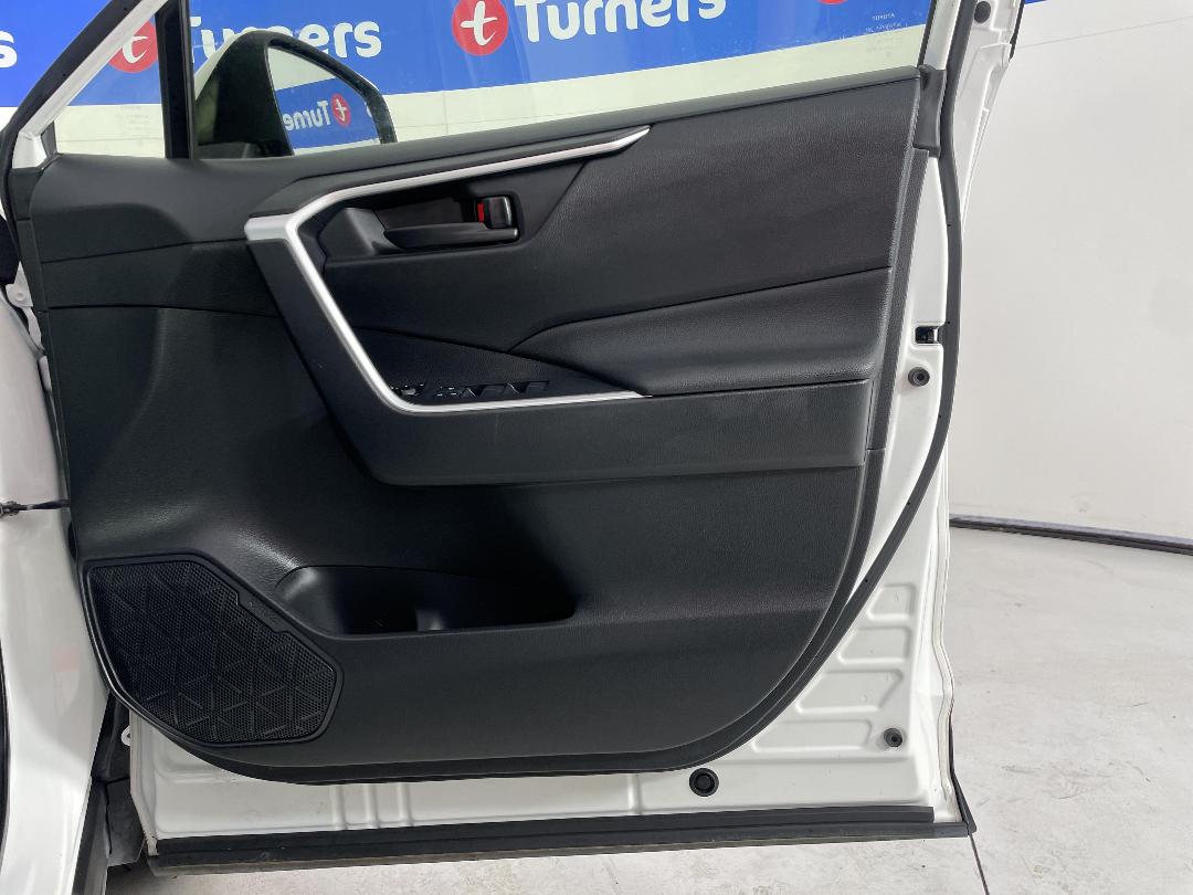 Photo '15' of Toyota Rav4