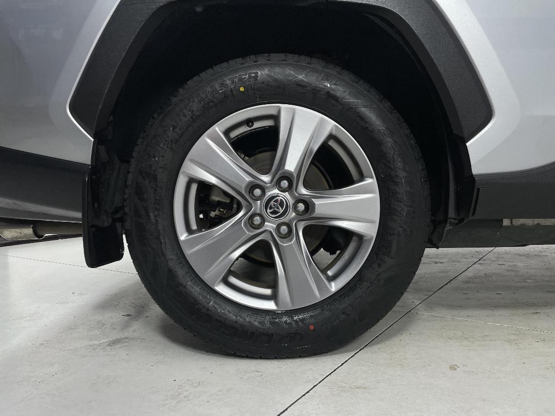 Photo '12' of Toyota Rav4