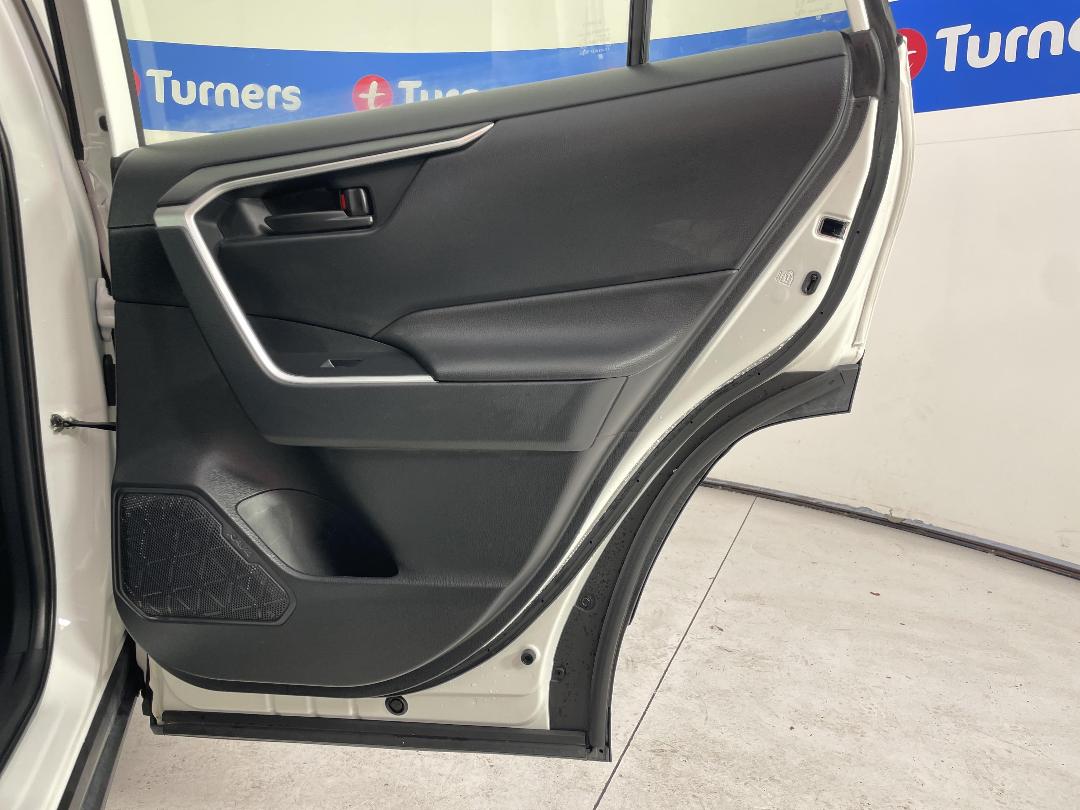 Photo '19' of Toyota Rav4